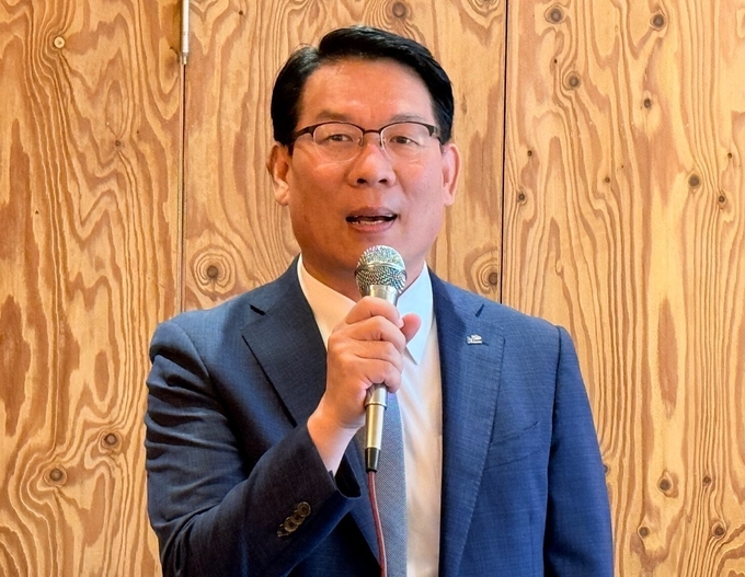 김인중 한국농어촌공사 사장이 취임 후 처음으로 가진 농업전문지 기자단 간담회에서 발언하고 있다. 